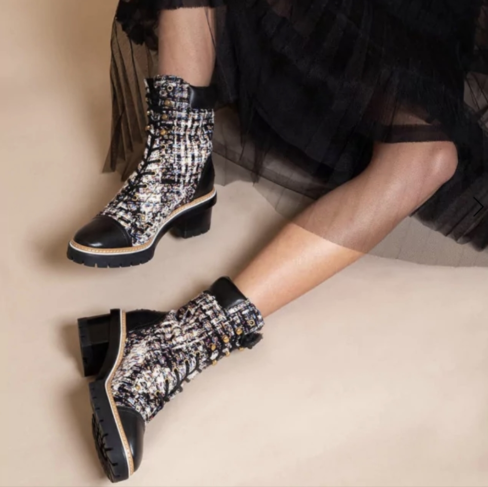 Tory Burch Miller Lug Sole Leather and Tweed size Lace Up Boot 9